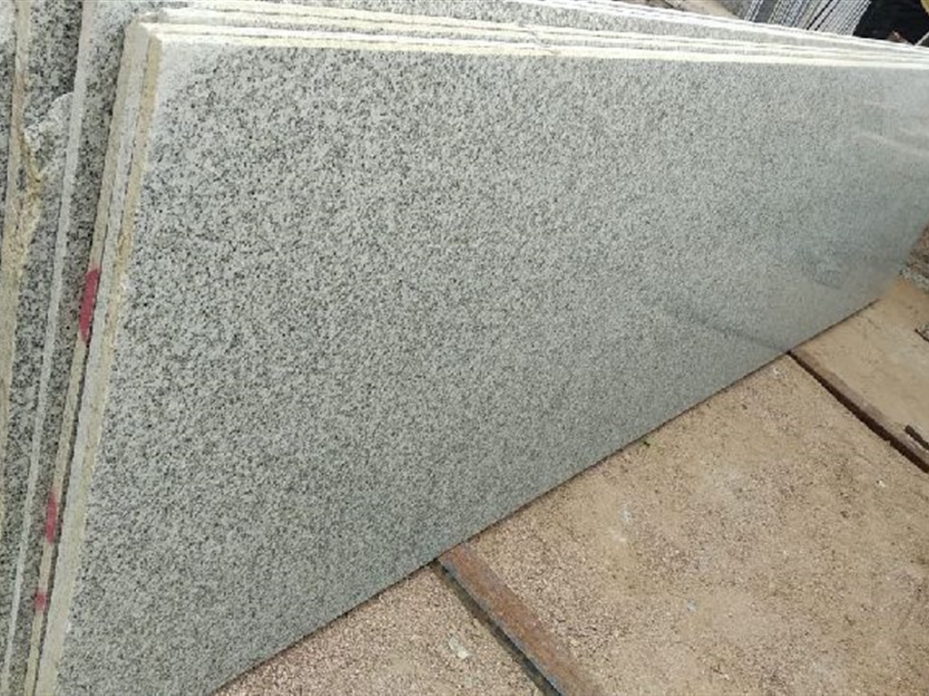 jirawal-white-granite-slabs-1567407413-5062663